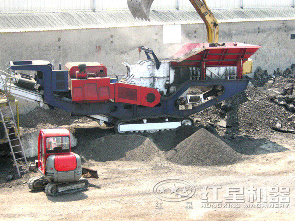 拒绝住“垃圾”里，车载式建筑垃圾破碎机来助力