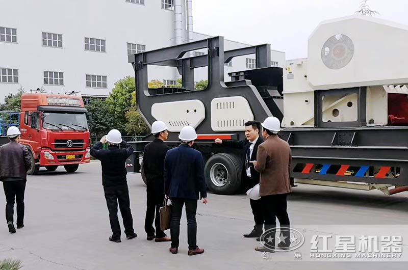 用户参观leyu.乐鱼石头打沙设备